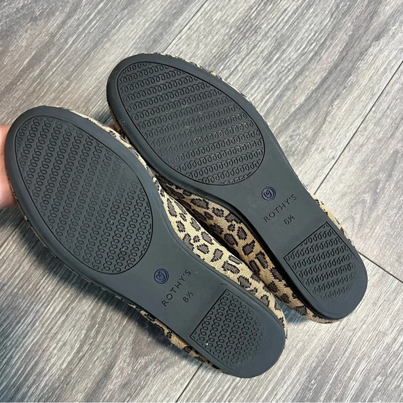 Rothy’s Tan and black Ballet shoes - Picture 4 of 5